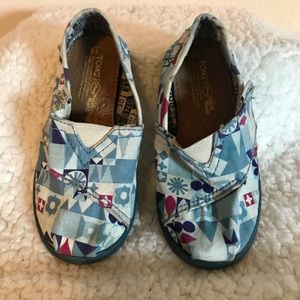 Toms Disney Flats Little Girl Size 8
